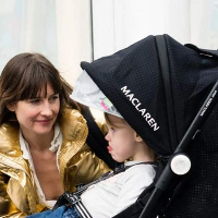 цвет Black с ребенком